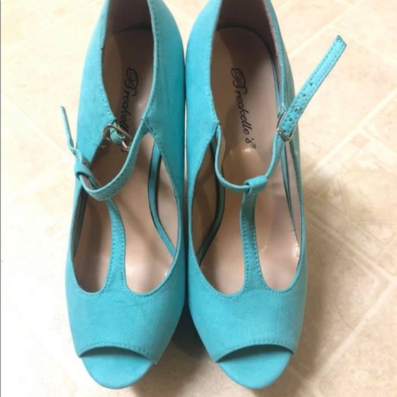 Woman wedges - Picture 2 of 2